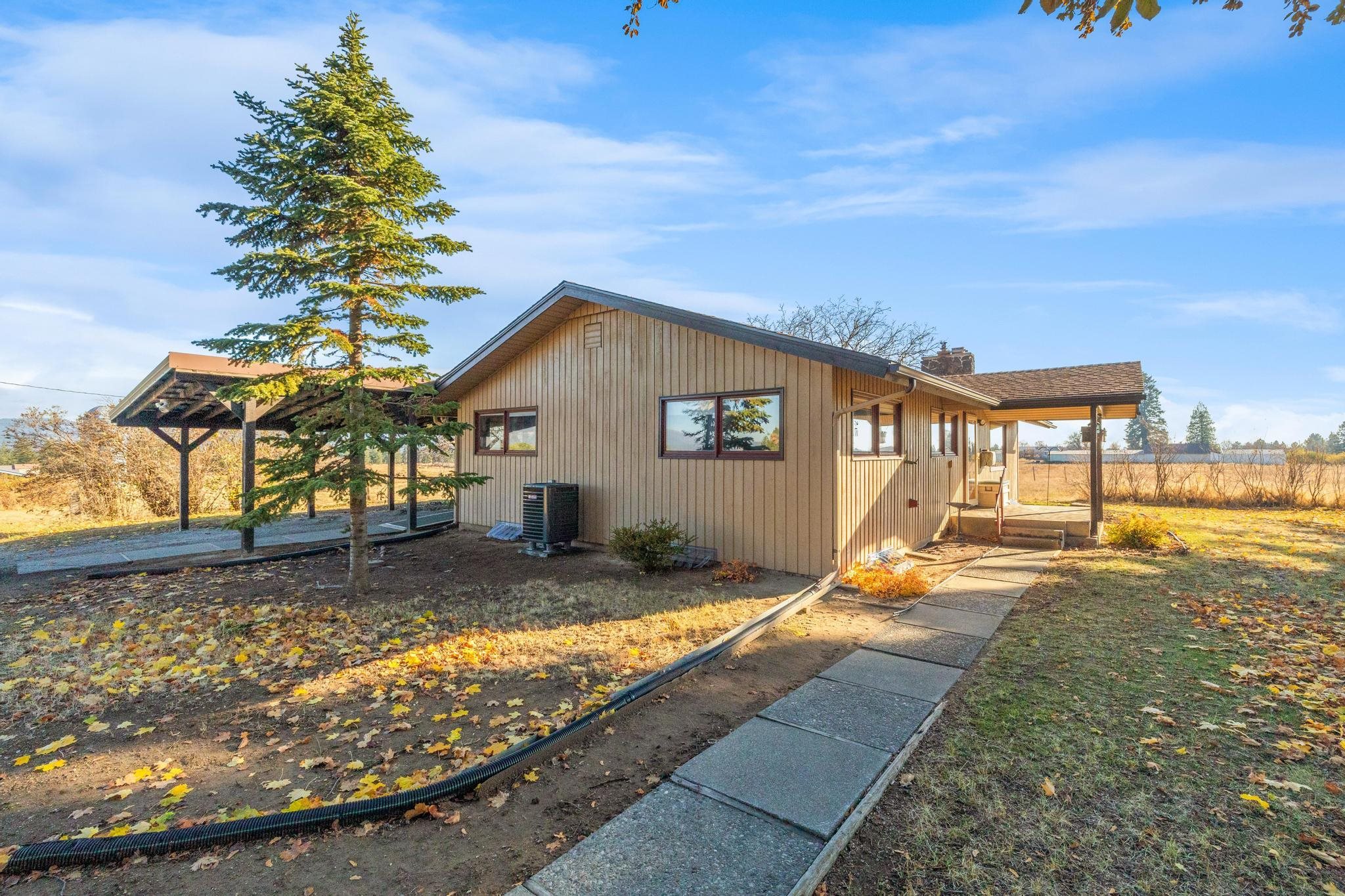 19116 North Sands Road Colbert, WA 99005 - Photo 4 of 46