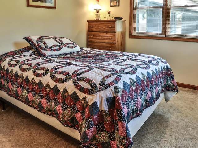 5289 Sandy Loop Rhinelander, WI 54501 - Photo 11 of 20 Gallery Image 11