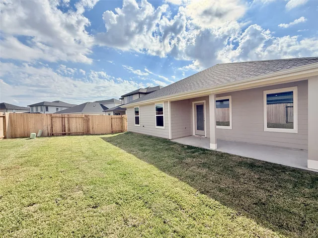 $2,250 | 30714 Wicklow Gdns Drive, Fulshear, TX 77494