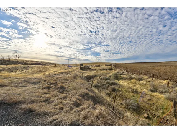 $119,000 | 62722 Hart Road, Moro, OR 97039