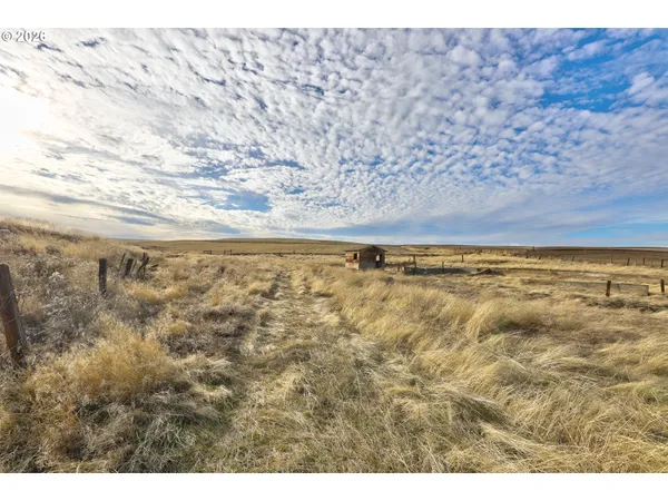 $119,000 | 62722 Hart Road, Moro, OR 97039