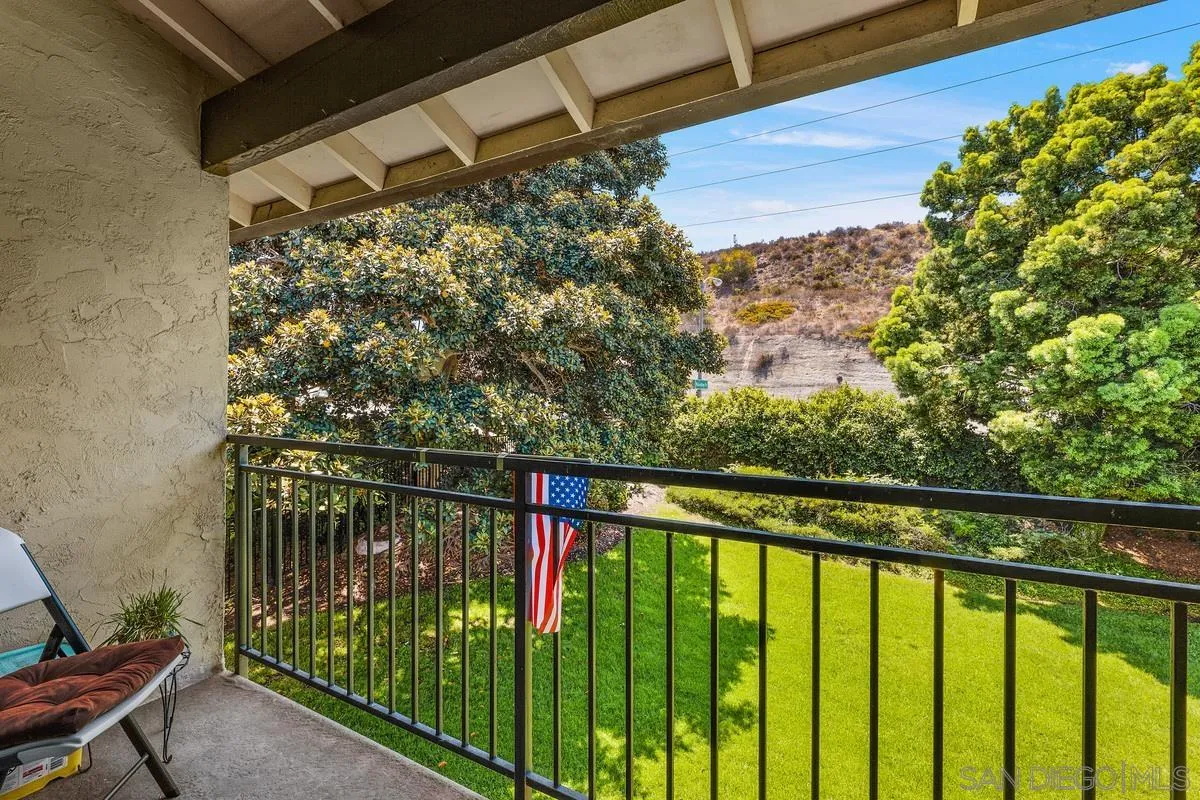 820 Encinitas Boulevard, Unit 204 Encinitas, CA 92024 - Photo 1 of 20 Gallery Image 1