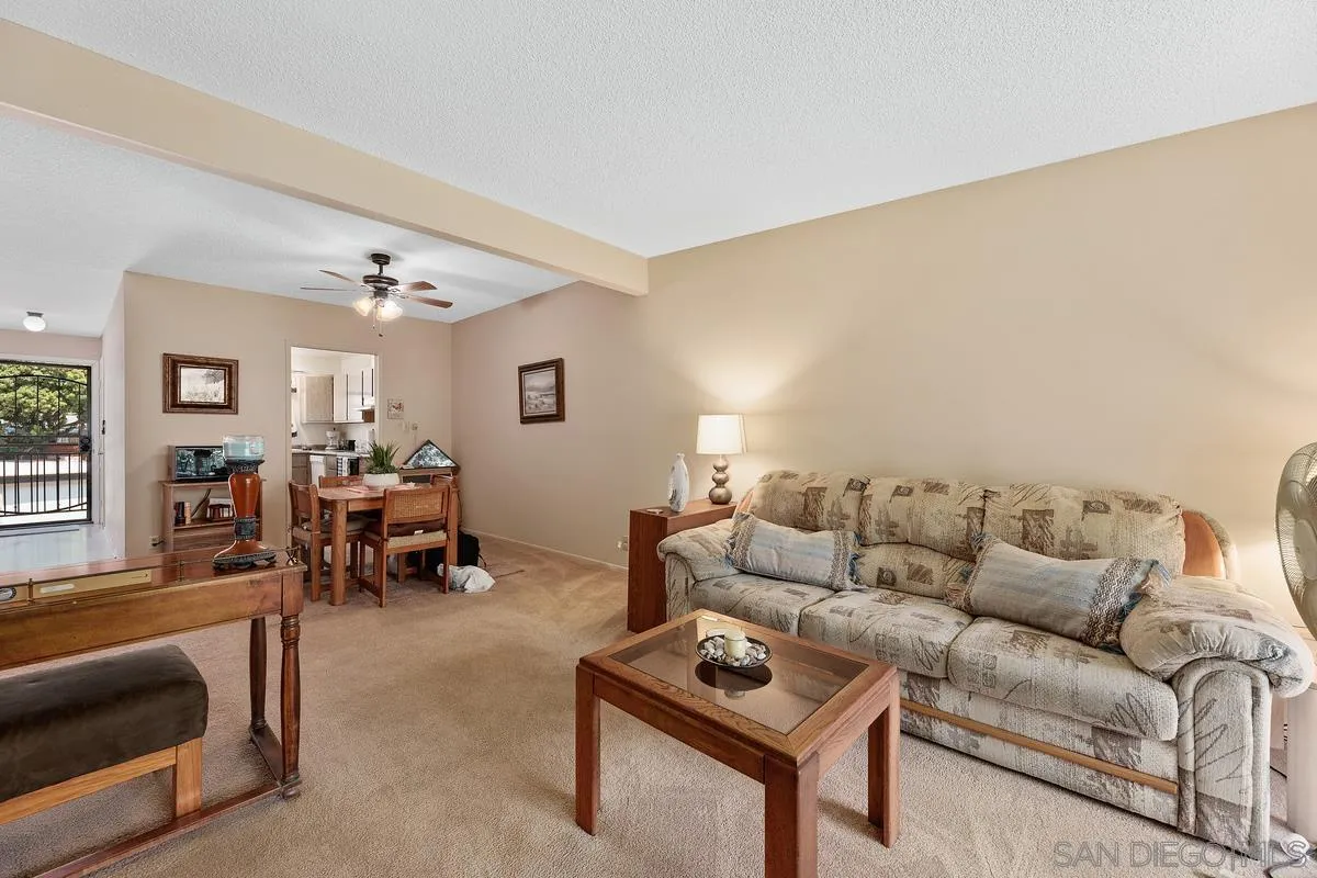 820 Encinitas Boulevard, Unit 204 Encinitas, CA 92024 - Photo 6 of 20 Gallery Image 6