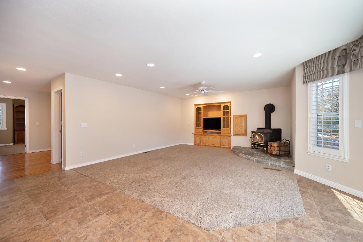 3730 Kimo Way Auburn, CA 95602 - Photo 25 of 75 a view of a livingroom with furniture and floor to ceiling window