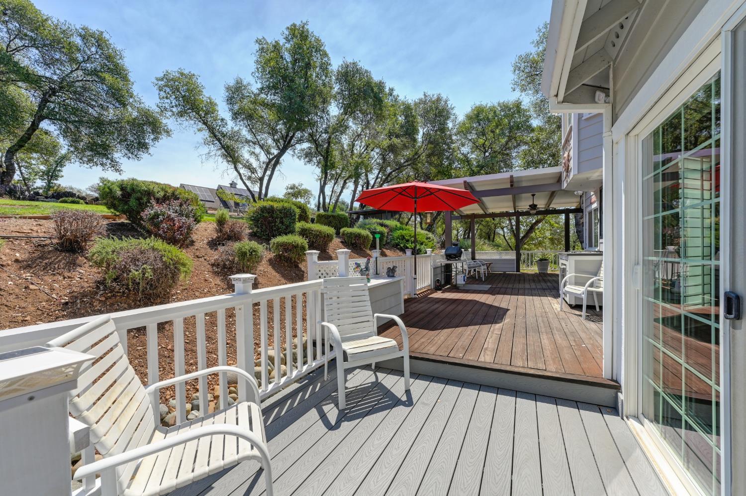 3730 Kimo Way Auburn, CA 95602 - Photo 45 of 75 a view of porch with seating space