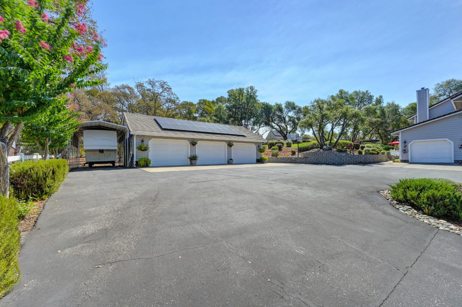 3730 Kimo Way Auburn, CA 95602 - Photo 58 of 75 a front view of a house with a street