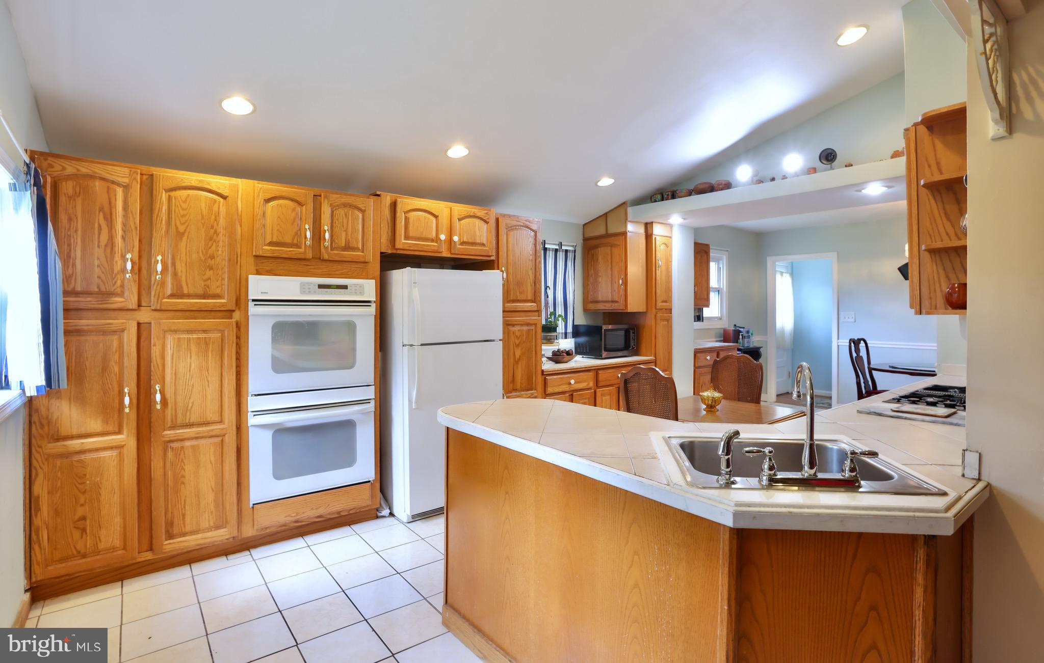 5616 Seminary Road Alexandria, VA 22311 - Photo 17 of 34