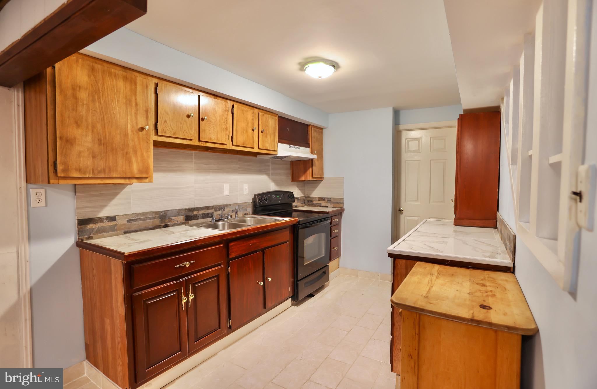 5616 Seminary Road Alexandria, VA 22311 - Photo 21 of 34