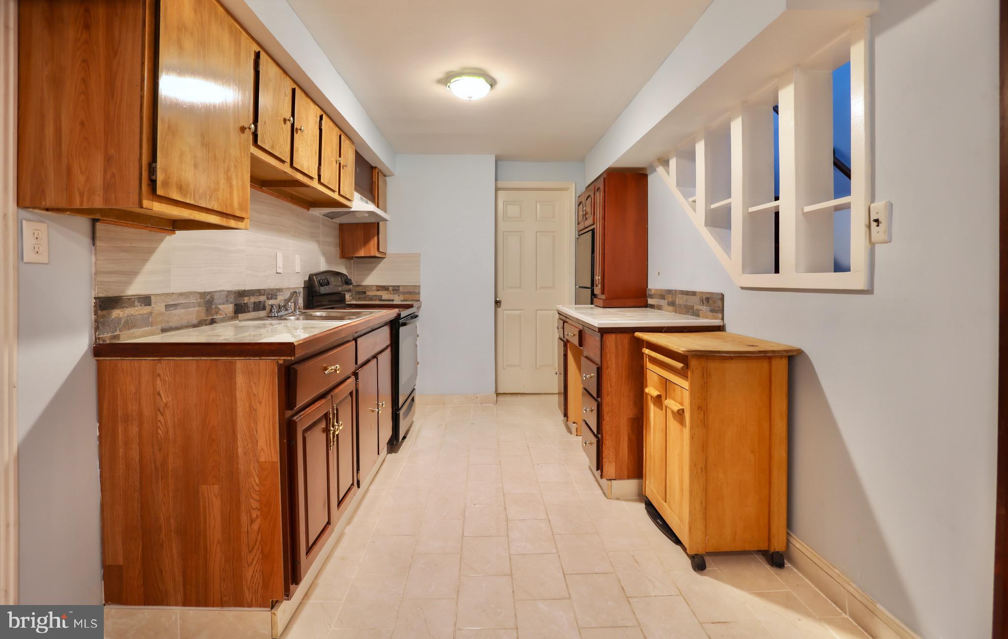 5616 Seminary Road Alexandria, VA 22311 - Photo 22 of 34