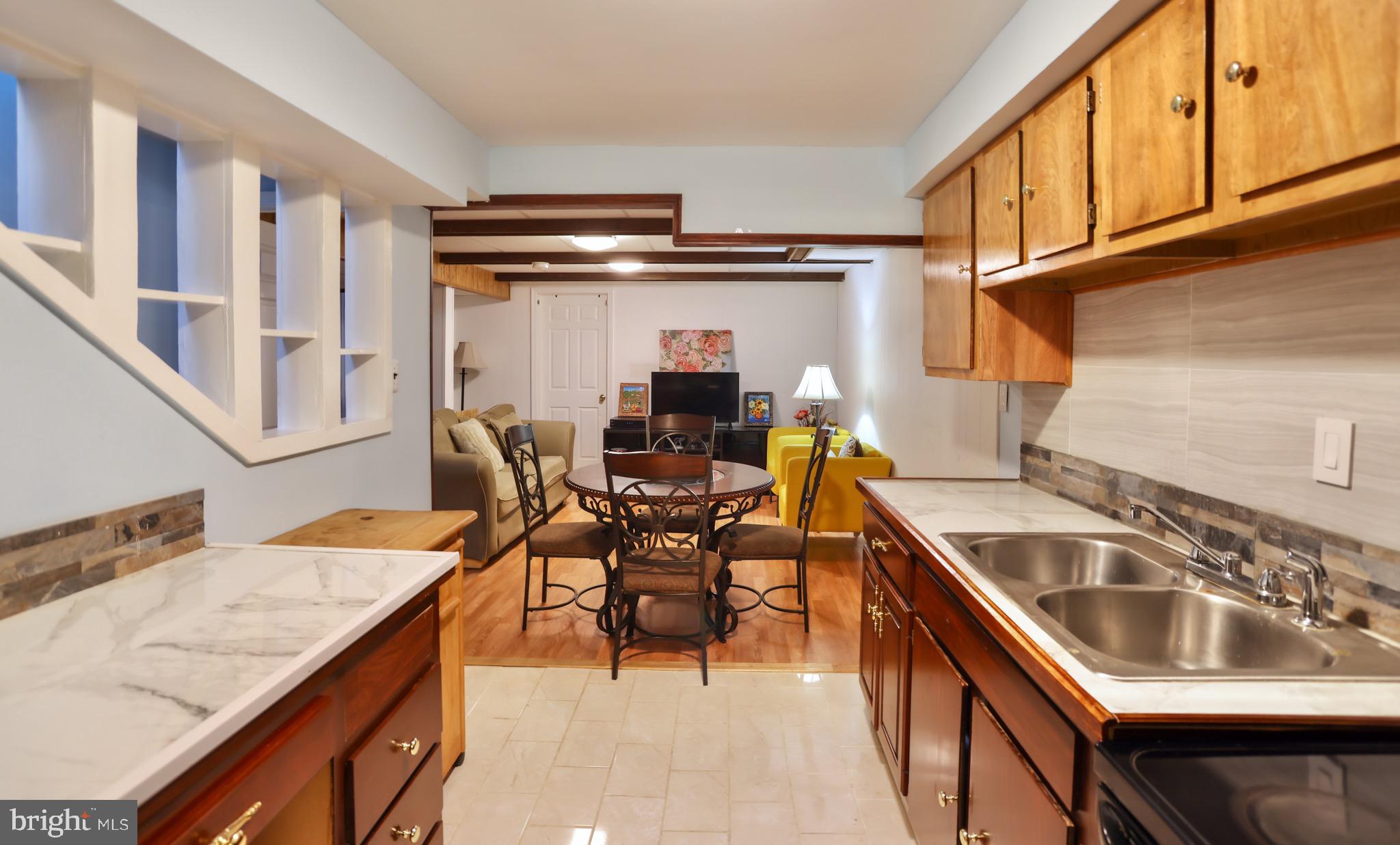 5616 Seminary Road Alexandria, VA 22311 - Photo 25 of 34
