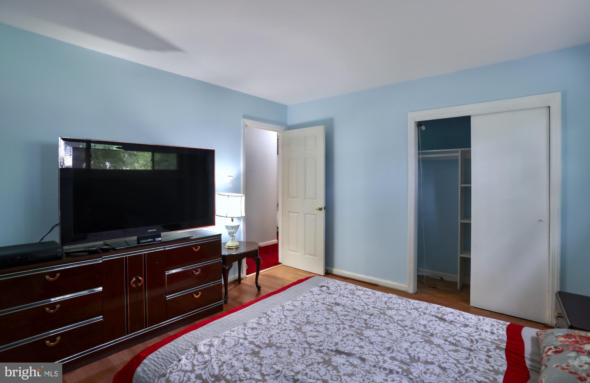 5616 Seminary Road Alexandria, VA 22311 - Photo 8 of 34