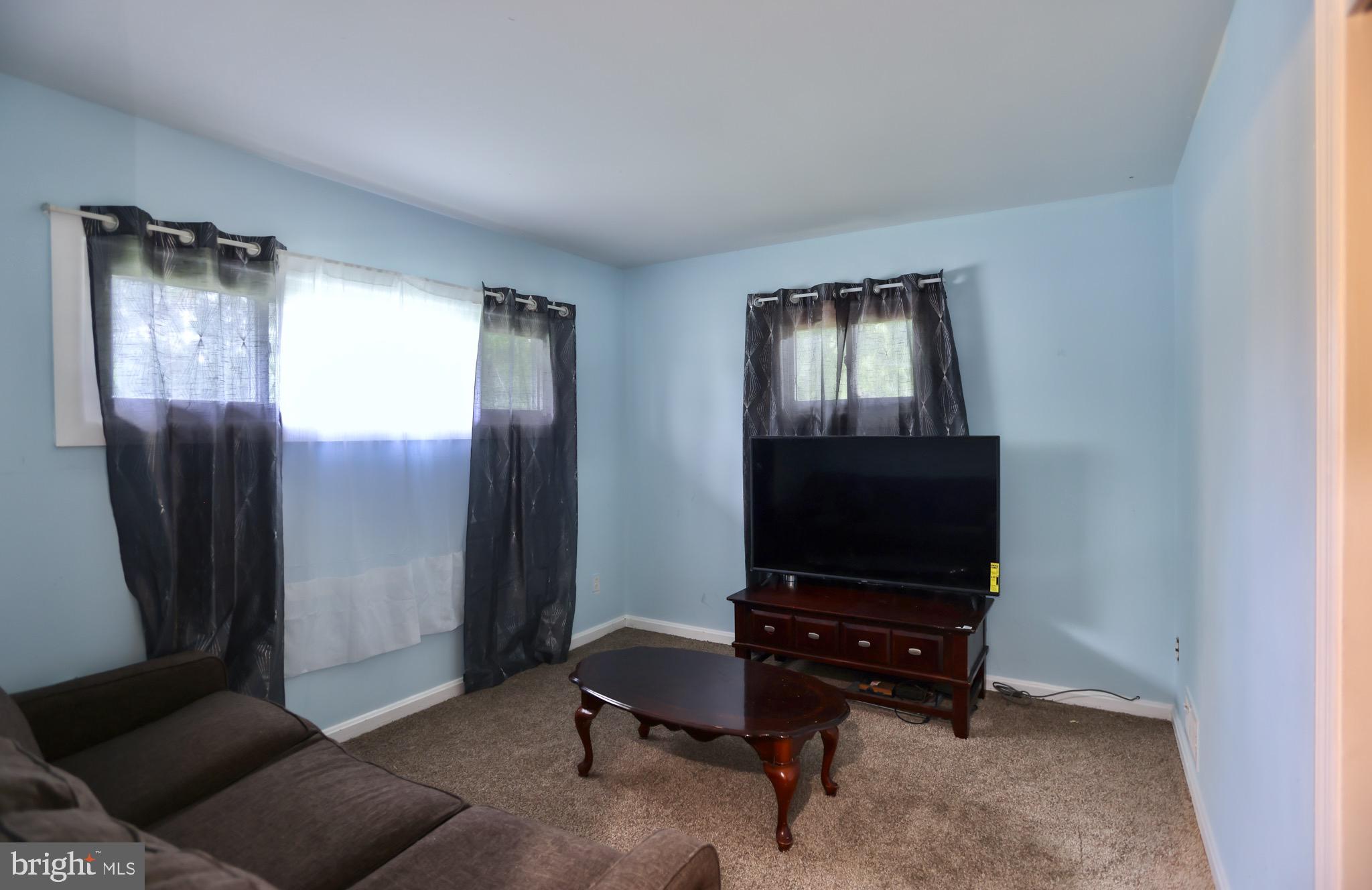 5616 Seminary Road Alexandria, VA 22311 - Photo 9 of 34