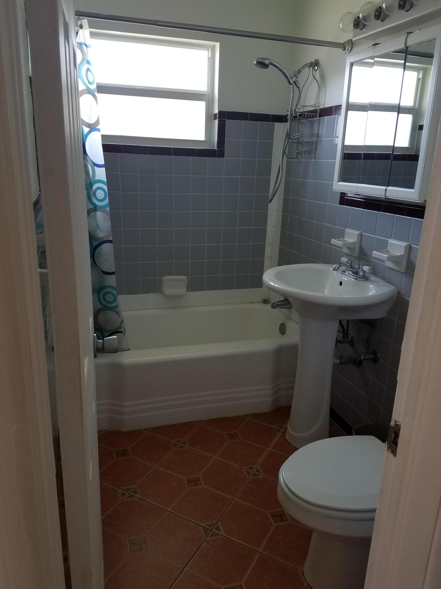 311 Inlet Way, Unit 12 Palm Beach Shores, FL 33404 - Photo 5 of 5 #12 bath
