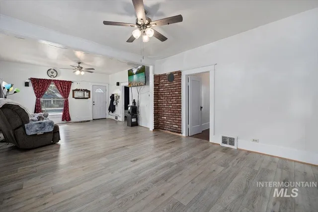 $240,000 | 320 B Avenue East, Jerome, ID 83338