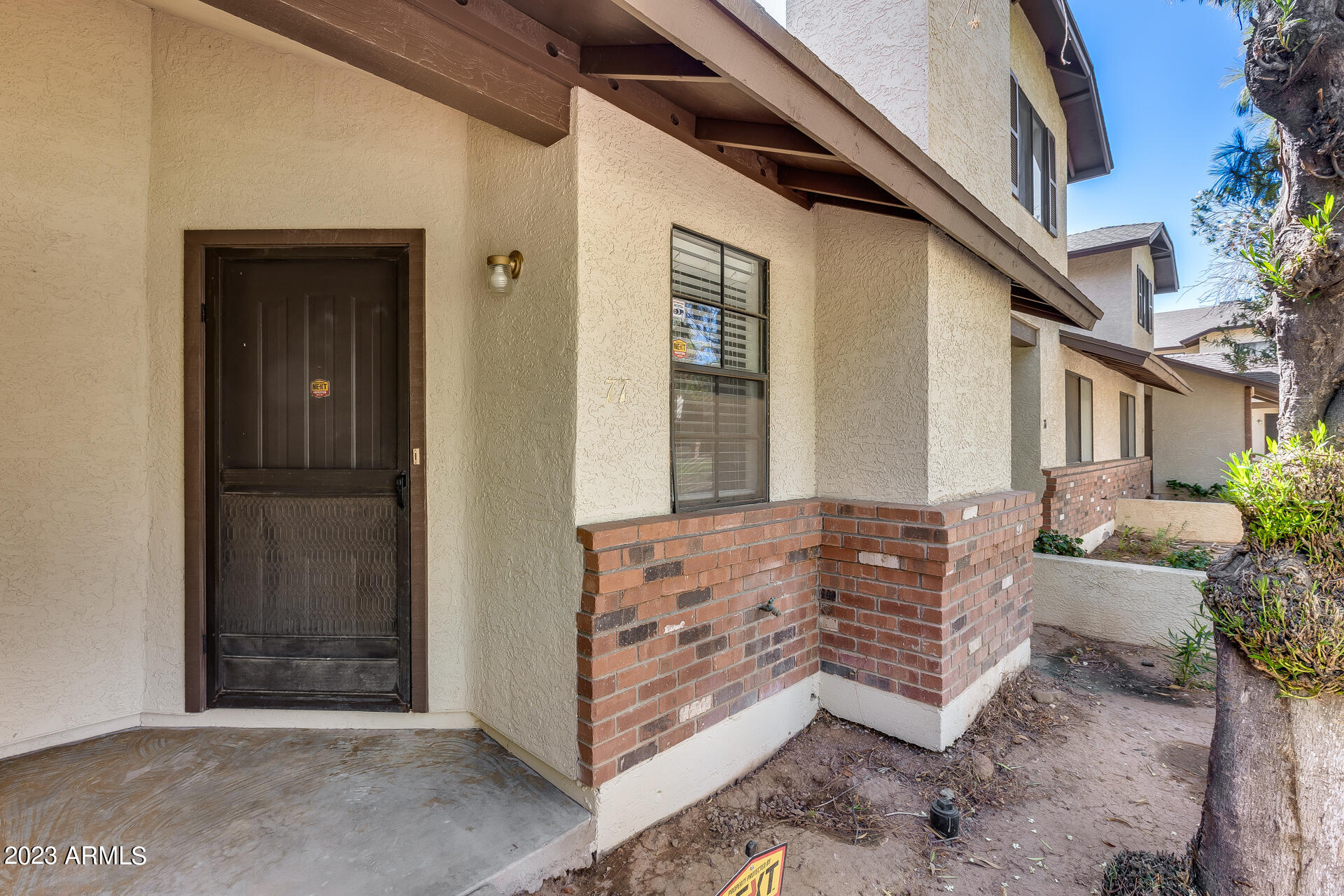 170 East Guadalupe Road, Unit 77 Gilbert, AZ 85234 - Photo 7 of 31 a view of outdoor seating space