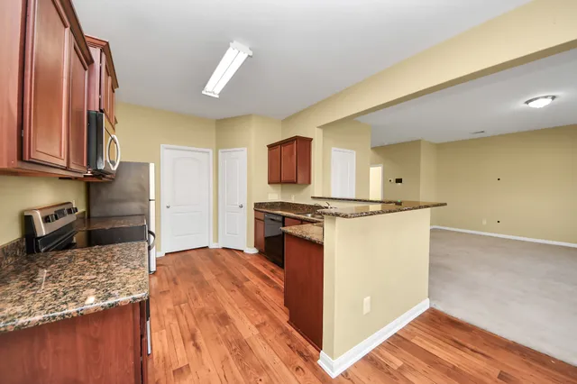 $2,300 | 6915 Primrose Road, Baytown, TX 77521