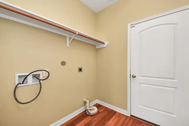 $2,300 | 6915 Primrose Road, Baytown, TX 77521