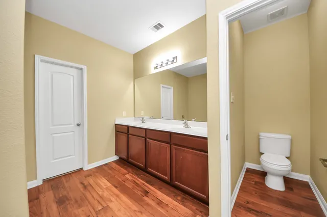 $2,300 | 6915 Primrose Road, Baytown, TX 77521