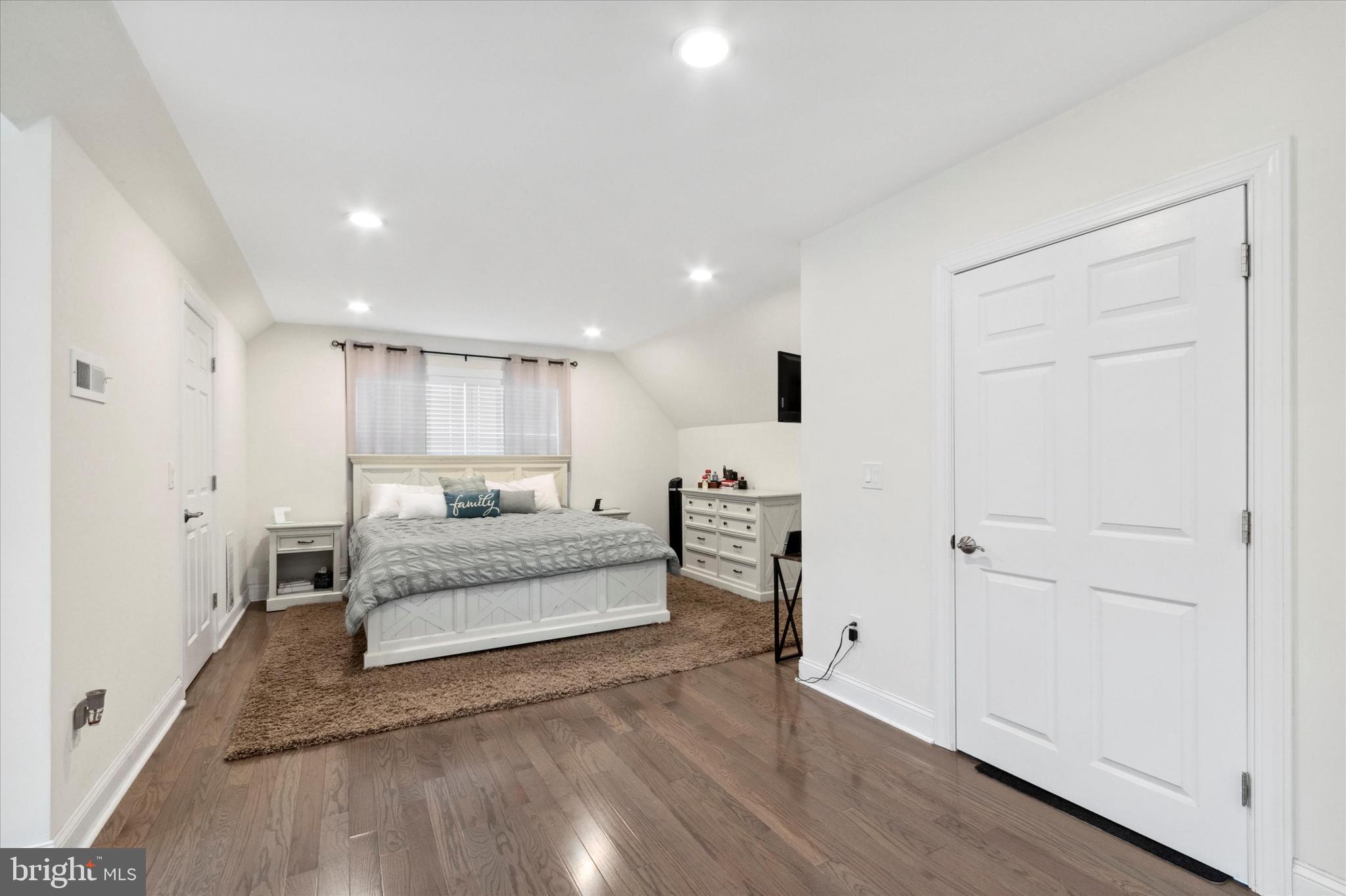 23 Browning Road Merchantville, NJ 08109 - Photo 14 of 25 Primary Bedroom (3rd Floor)