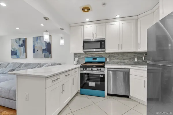 $1,280,000 | 147-34 224th Street | Brookville