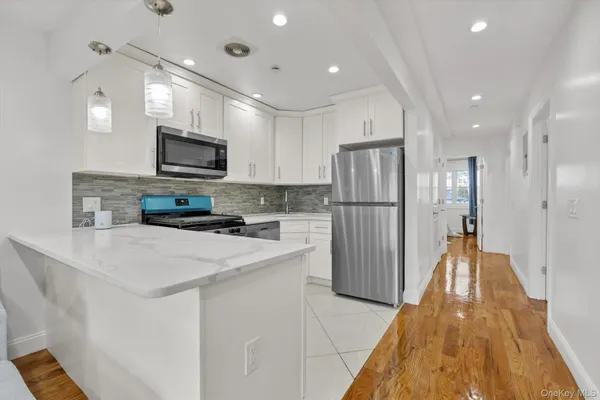 $1,280,000 | 147-34 224th Street | Brookville