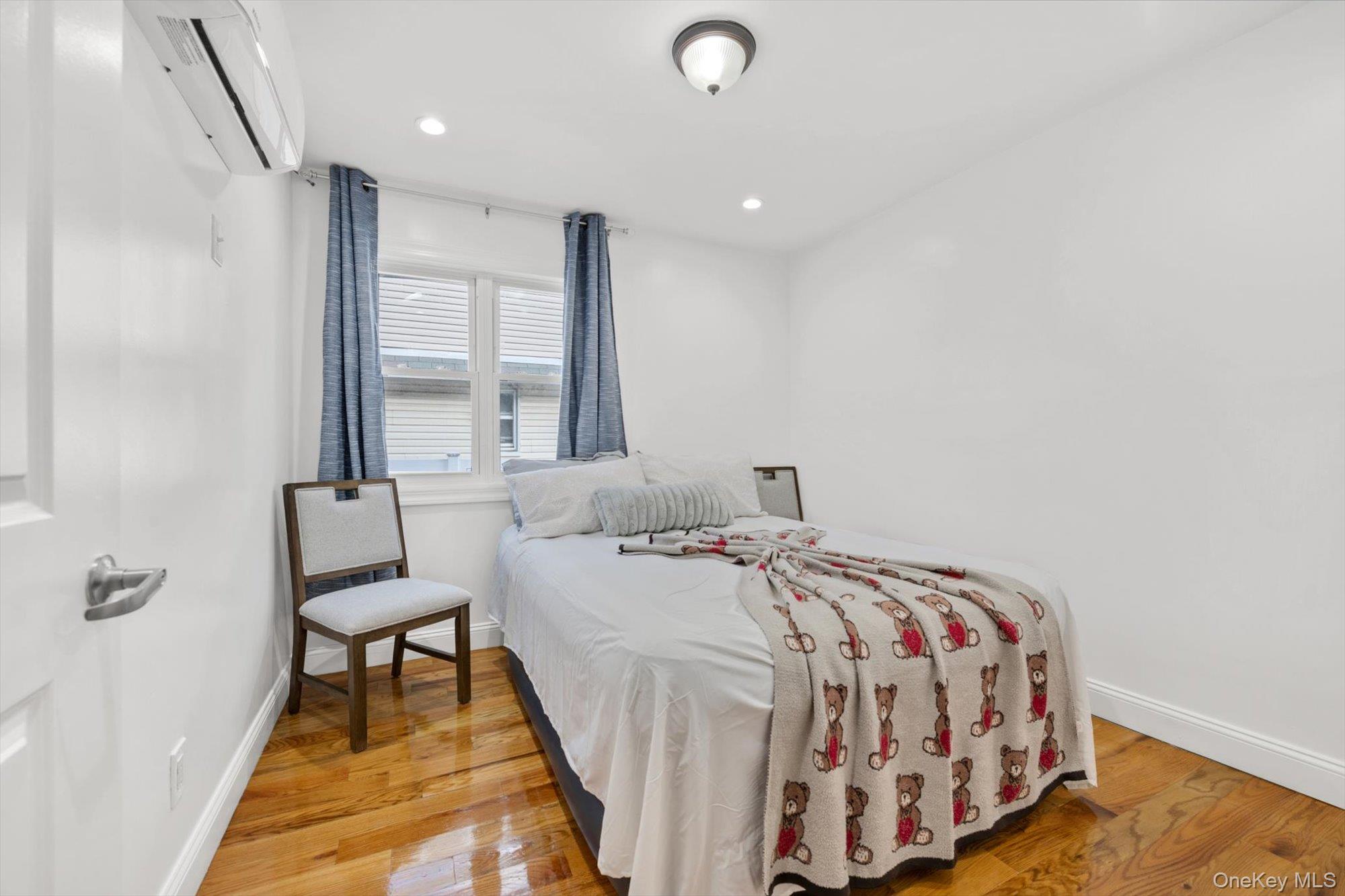 147-34 224th Street Queens, NY 11413 - Photo 16 of 27