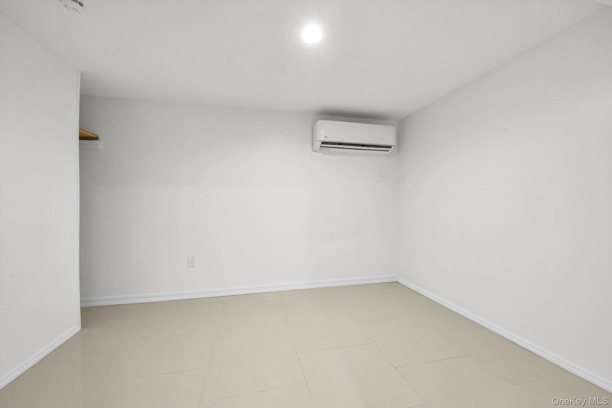 147-34 224th Street Queens, NY 11413 - Photo 20 of 27