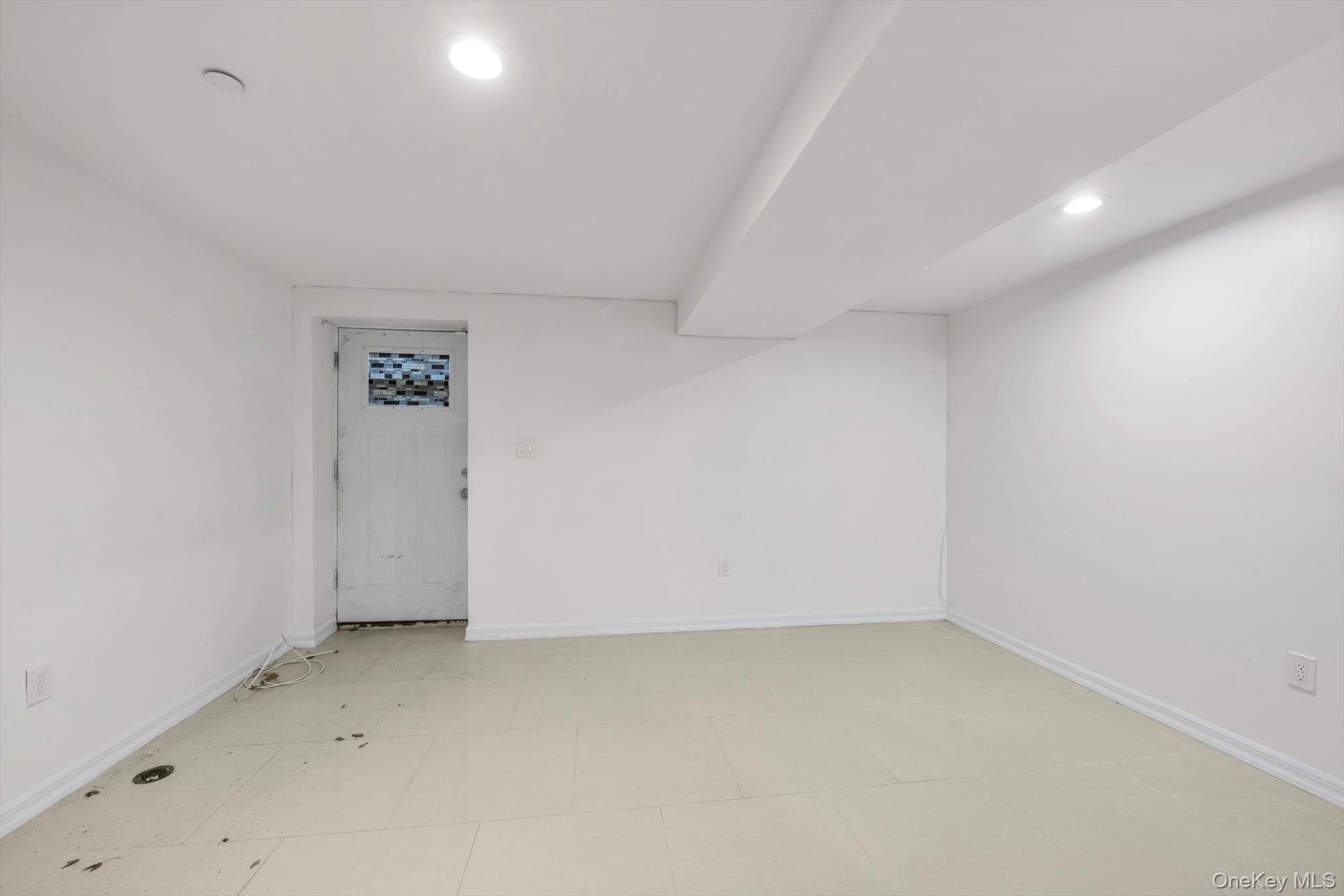 147-34 224th Street Queens, NY 11413 - Photo 22 of 27