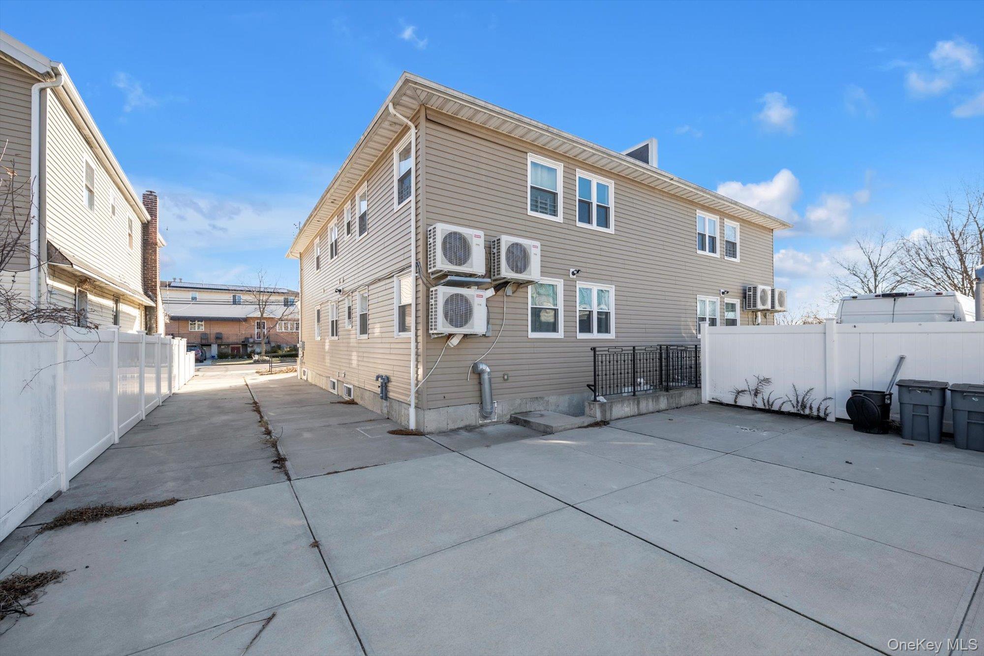 147-34 224th Street Queens, NY 11413 - Photo 24 of 27