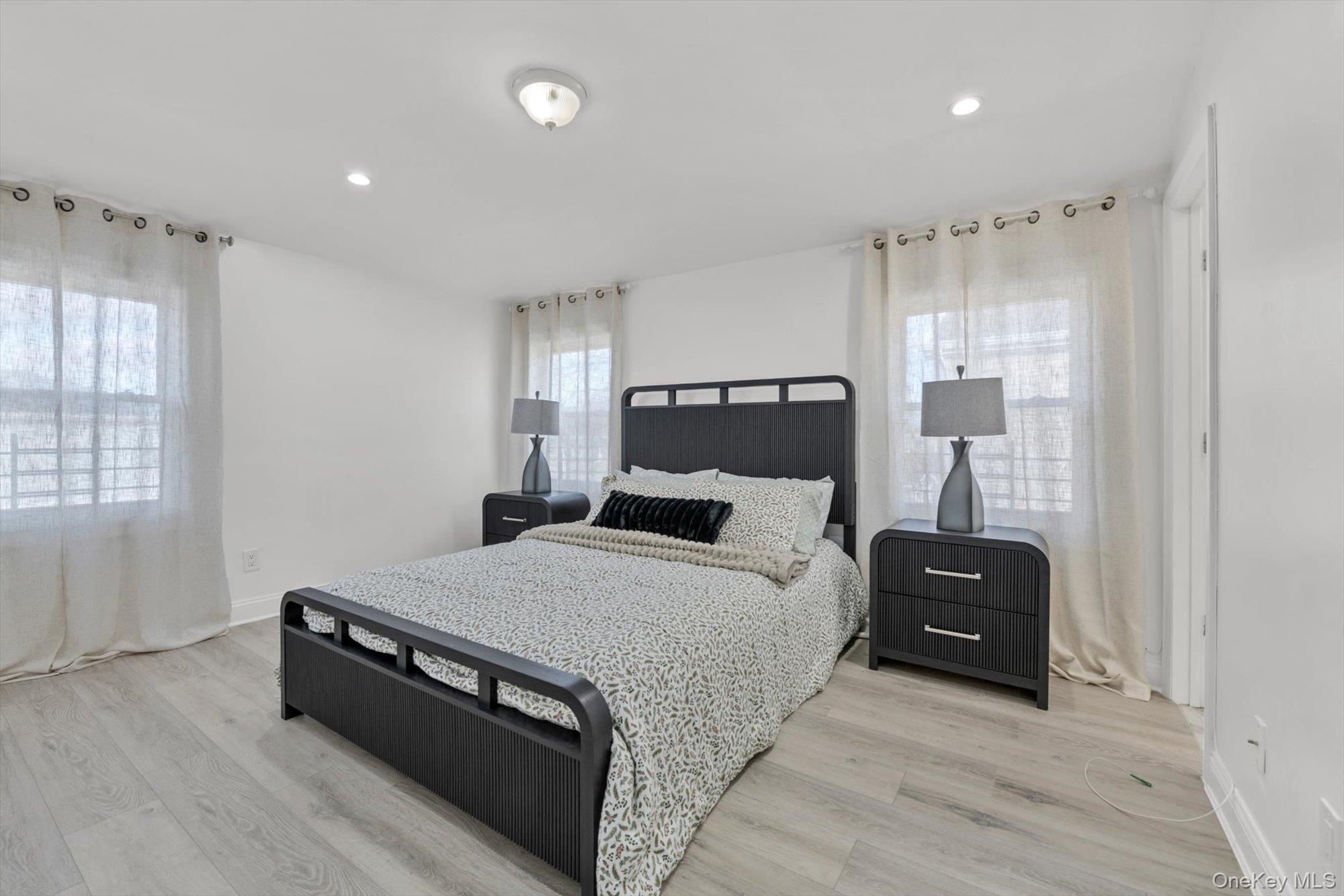 147-34 224th Street Queens, NY 11413 - Photo 5 of 27