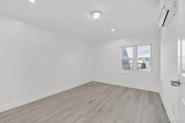 $1,280,000 | 147-34 224th Street | Brookville