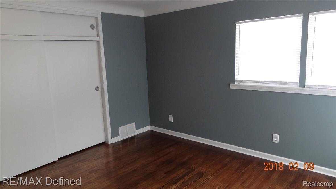 46870 Ryan Road Utica, MI 48317 - Photo 9 of 53 DSC08746.JPG