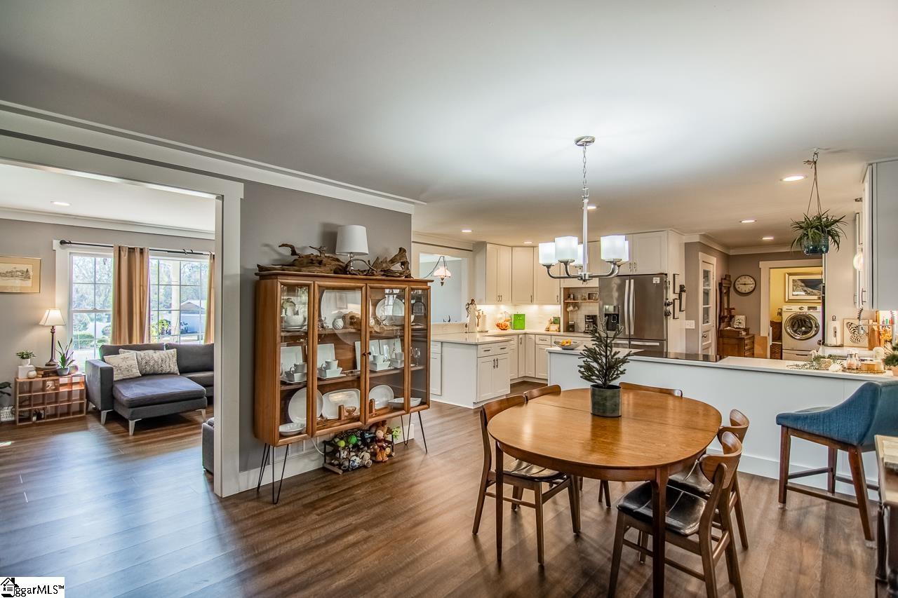 306 Thelma Drive Mauldin, SC 29662 - Photo 11 of 36