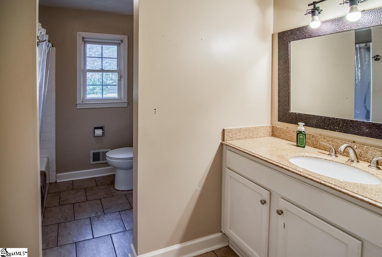 306 Thelma Drive Mauldin, SC 29662 - Photo 24 of 36