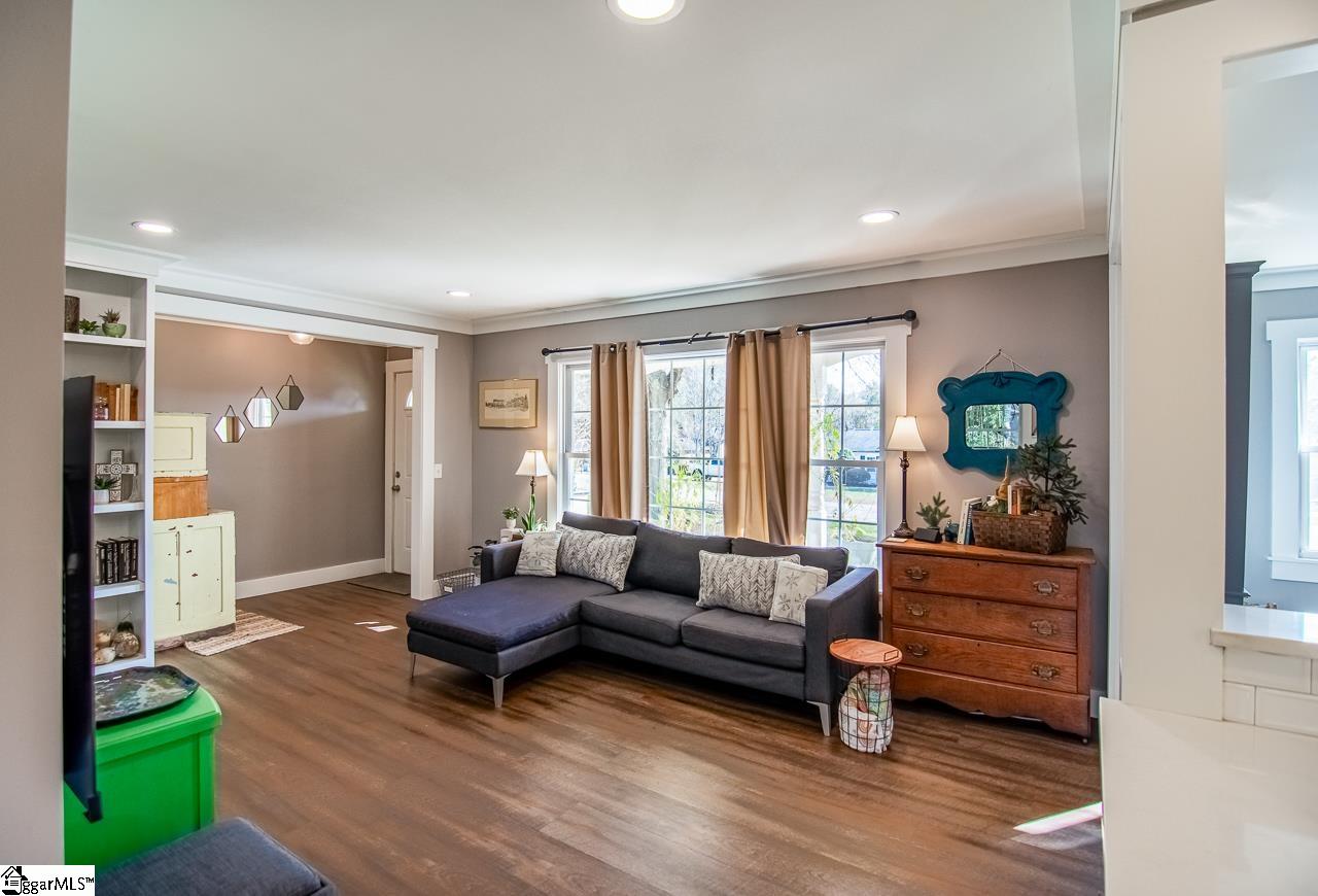 306 Thelma Drive Mauldin, SC 29662 - Photo 8 of 36