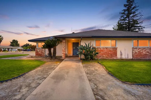 $370,000 | 153 Bonita Avenue, Fowler, CA 93625