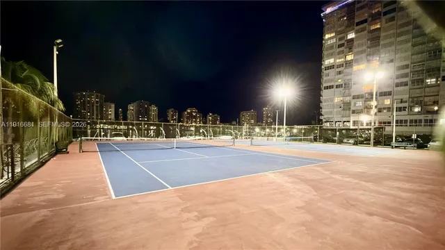 $1,900 | 2750 Northeast 183rd Street, Unit 906, Aventura, FL 33160