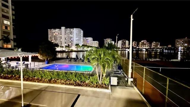 $2,000 | 2750 Northeast 183rd Street, Unit 906, Aventura, FL 33160