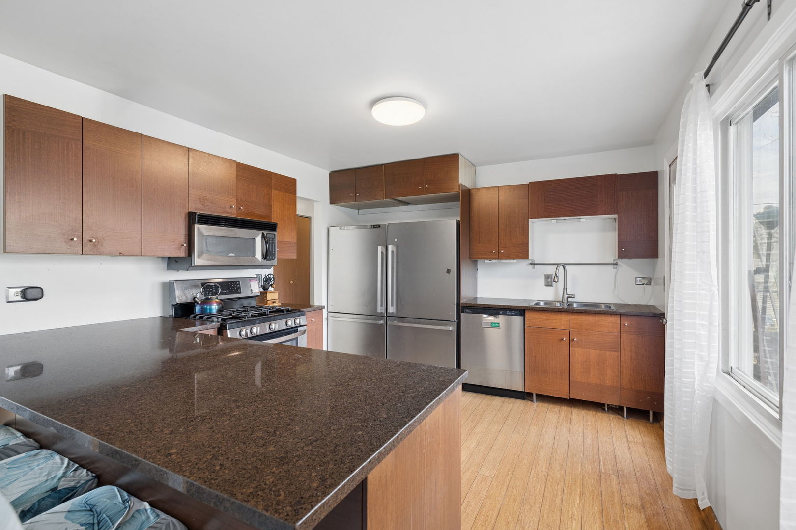 933 Iowa Avenue Addison, IL 60101 - Photo 9 of 24