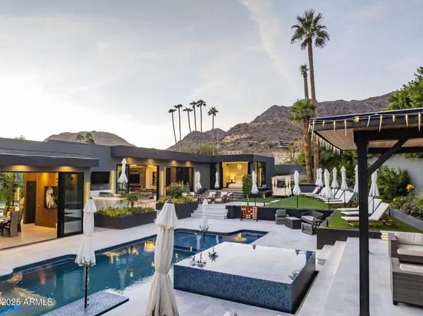 $8,500,000 | 7223 North Black Rock Trail, Paradise Valley, AZ 85253