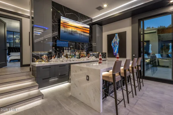 $8,500,000 | 7223 North Black Rock Trail, Paradise Valley, AZ 85253