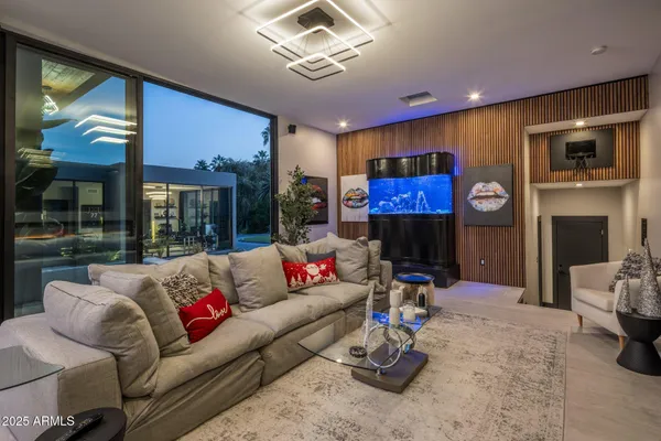 $8,500,000 | 7223 North Black Rock Trail, Paradise Valley, AZ 85253