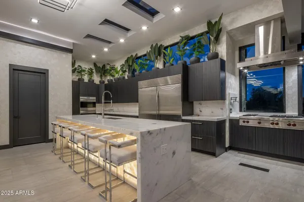 $8,500,000 | 7223 North Black Rock Trail, Paradise Valley, AZ 85253