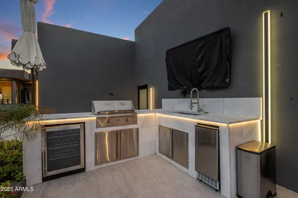 $8,500,000 | 7223 North Black Rock Trail, Paradise Valley, AZ 85253