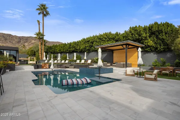 $8,500,000 | 7223 North Black Rock Trail, Paradise Valley, AZ 85253