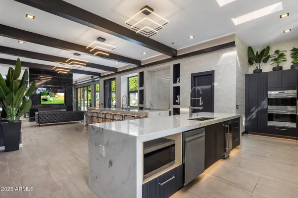 $8,500,000 | 7223 North Black Rock Trail, Paradise Valley, AZ 85253