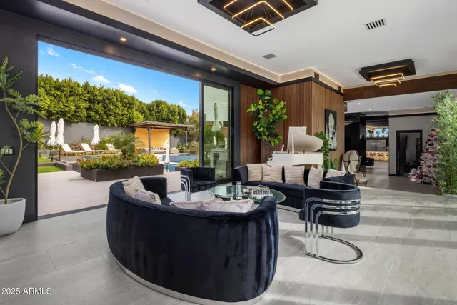 $8,500,000 | 7223 North Black Rock Trail, Paradise Valley, AZ 85253
