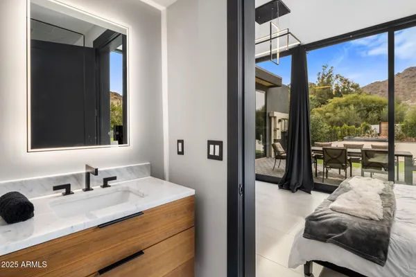 $8,500,000 | 7223 North Black Rock Trail, Paradise Valley, AZ 85253