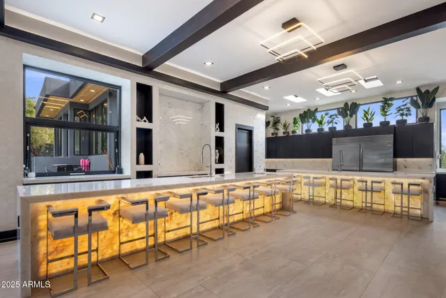 $8,500,000 | 7223 North Black Rock Trail, Paradise Valley, AZ 85253