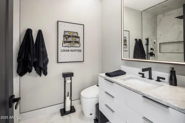 $8,500,000 | 7223 North Black Rock Trail, Paradise Valley, AZ 85253